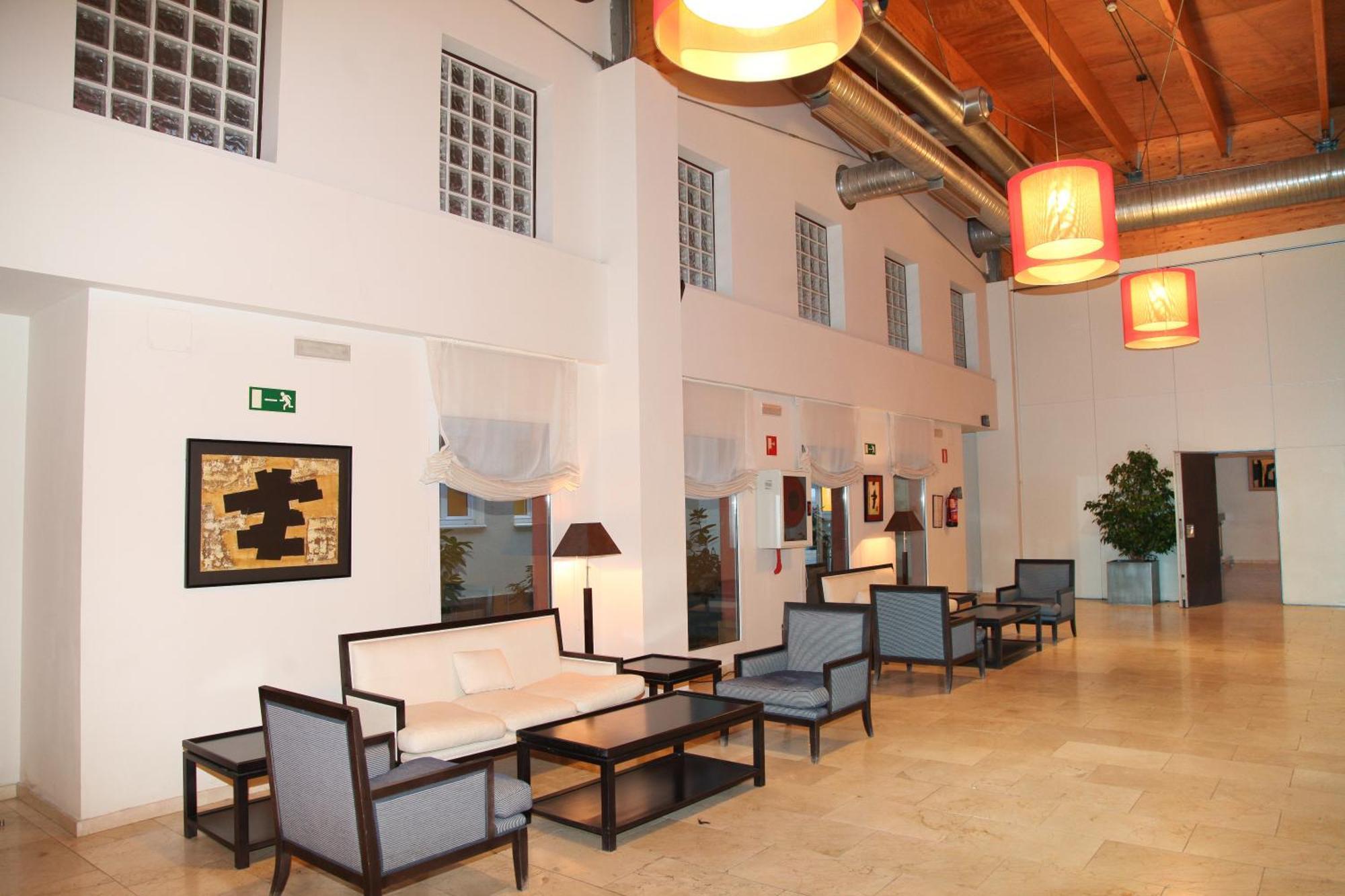 Hotel Isla de La Garena Alcala de Henares Bagian luar foto